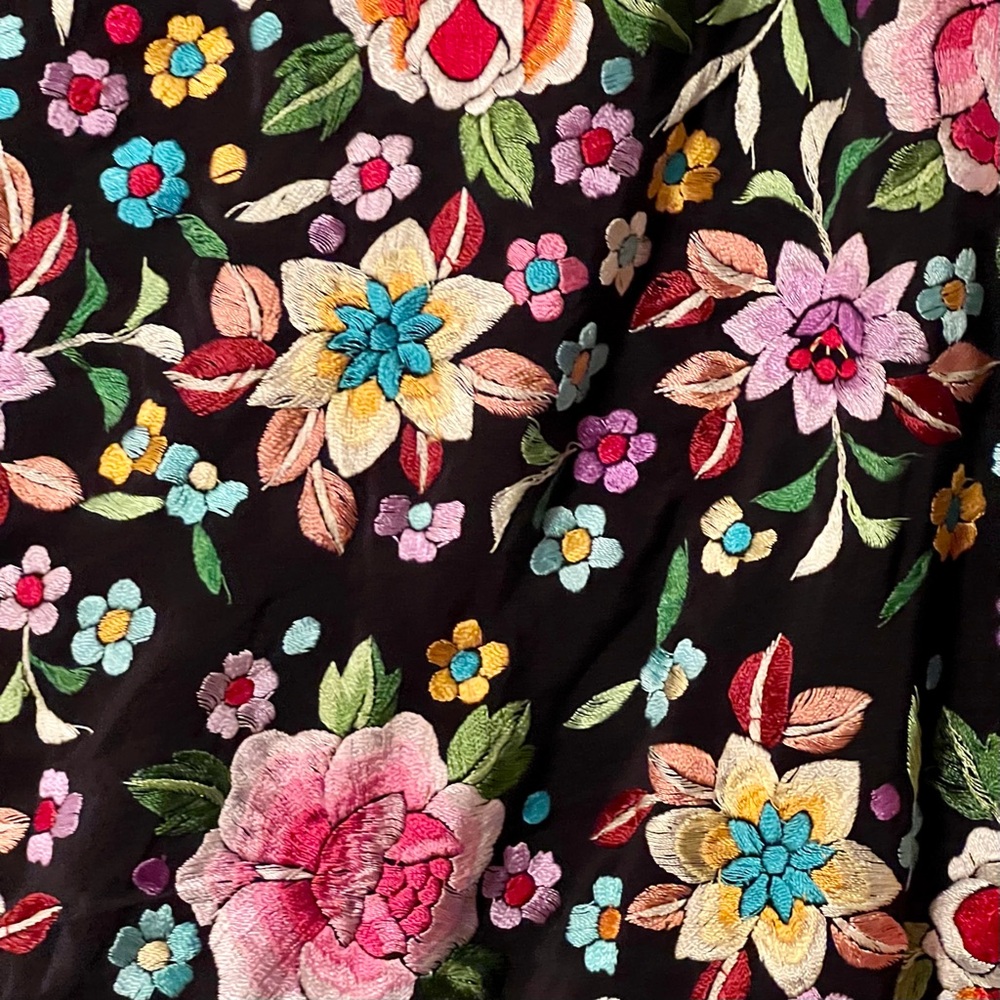 Floral Embroidered Black Scarf - Picture 7 of 14